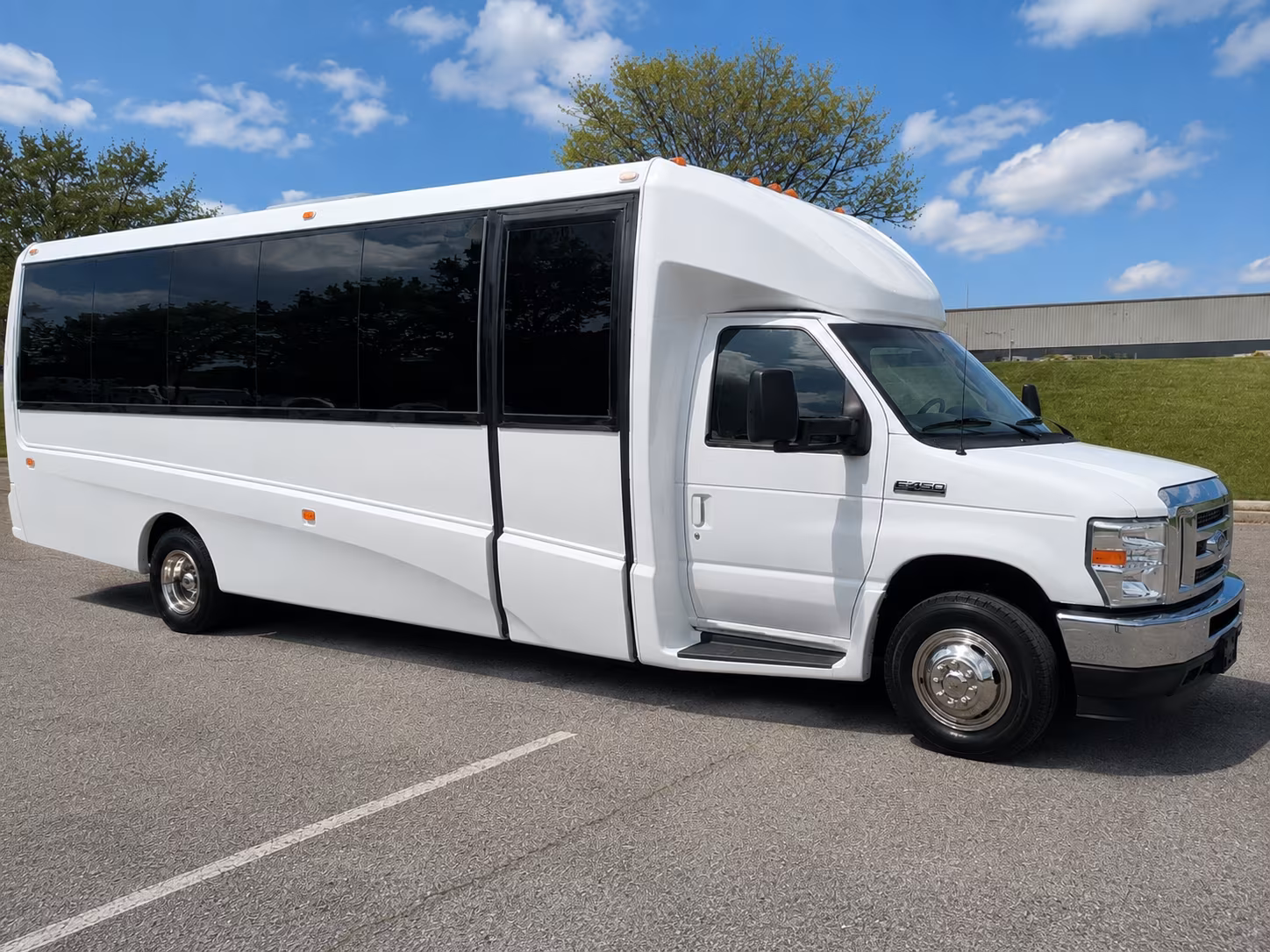 choosing the right bus size for your corona wedding guest list